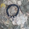 Pulseira Shungita com Mão de Fatima 8 mm - immagine 2