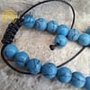 Pulsera de Howlita azul con cordón ajustable 6mm - Imagen 3