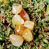 Quartzo Curador Dourado Rolado - immagine 2