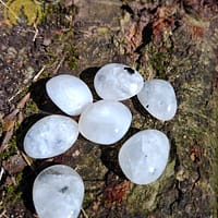 Pedra da Lua Arco Iris Rolado - Image 4