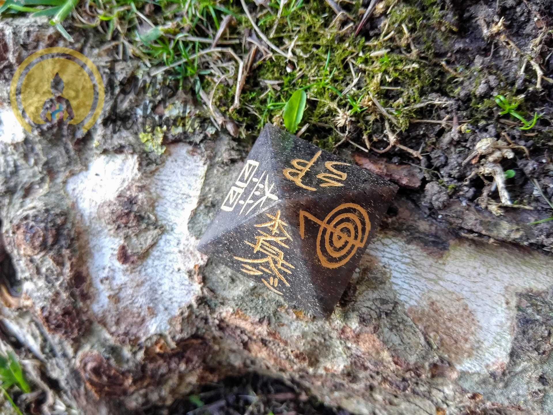 Pirâmide Chakra Símbolos Reiki Quartzo Negro - Image 3