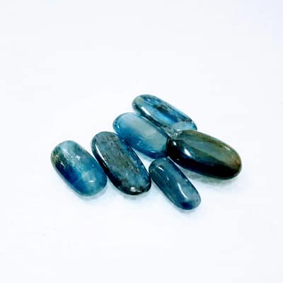 Diferença da Cianita Cristalizada Cianite Azul Cristalizada Rolada